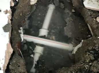 丰都阳台漏水维修公司为您分享楼上楼下漏水怎么处理